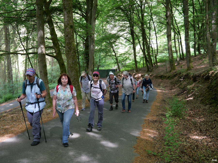 sanft bergauf zur Hüttenberger Kapelle