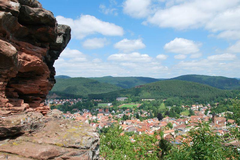 Blick-auf-Hauenstein-vom-Schusterpfad