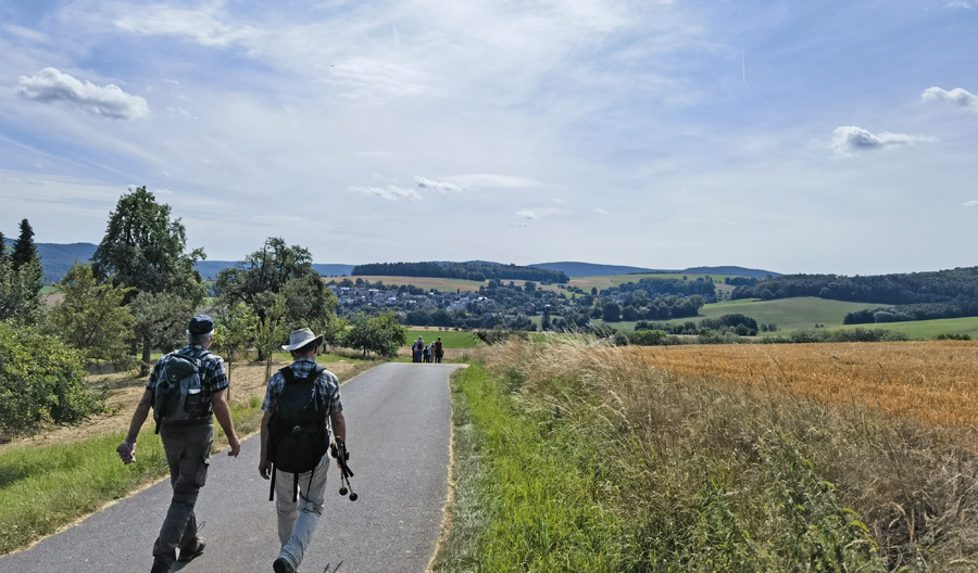 auf dem Weg zum Kloster