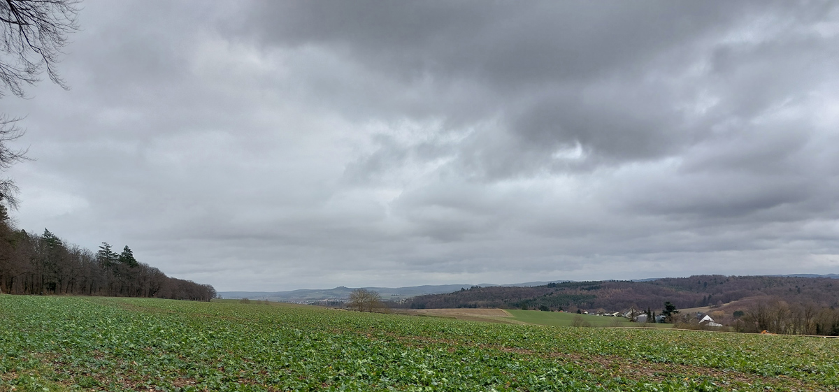 BLick-auf-Hahn_und-Otzberg-Hintergrund