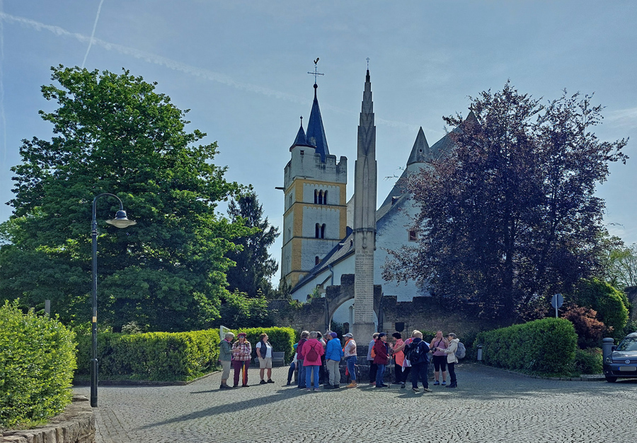 Burgkirche2 Burgkirche2
